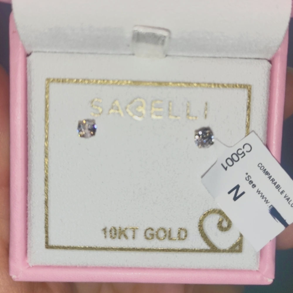 10 Kt Gold Earrings